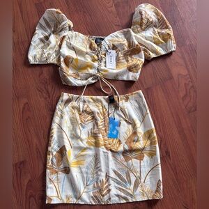 Cider Tropical Set | Medium Top - Small Skirt | Pale Yellow, beige, light blue